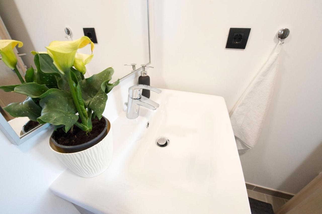 Apartman Grc Apartment Dugo Selo Екстериор снимка