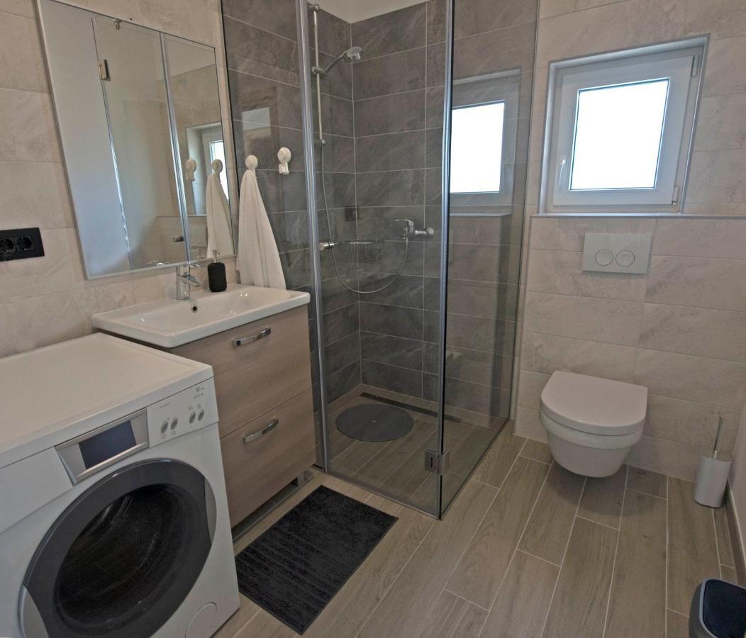 Apartman Grc Apartment Dugo Selo Екстериор снимка